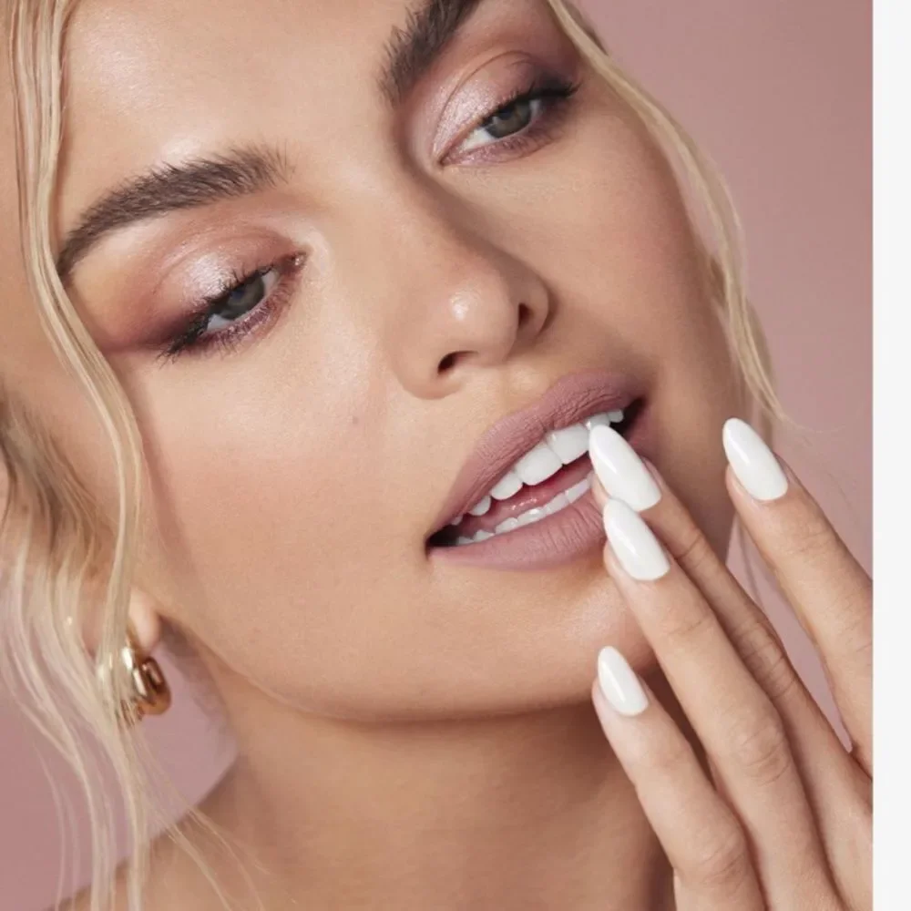 Anastasia Beverly Hills Lip Velvet Full Pigment in Peachy Nude OR Parchment